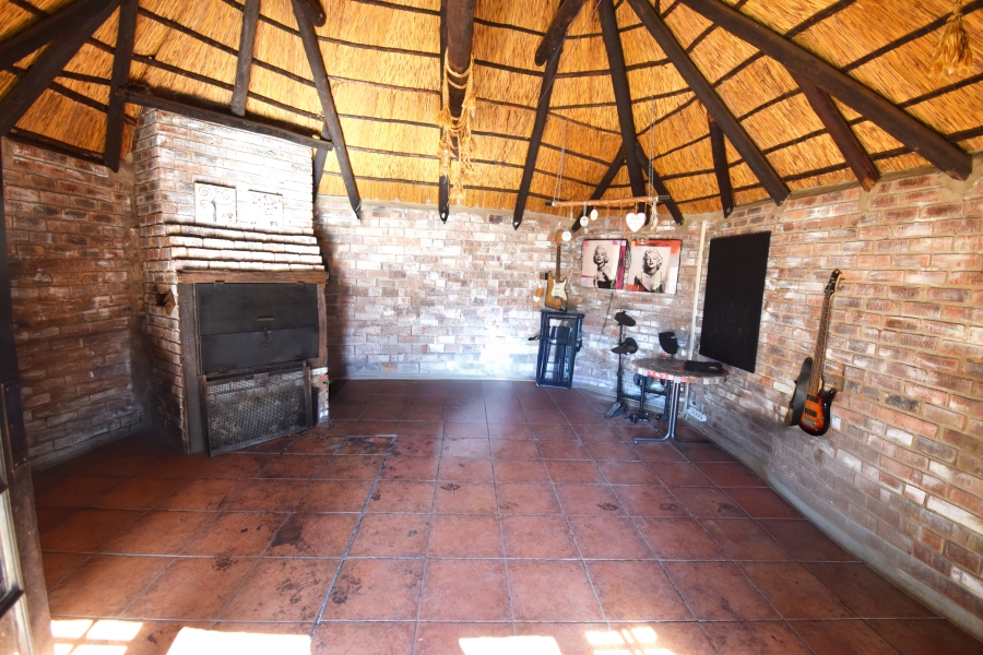 4 Bedroom Property for Sale in Riebeeckstad Free State